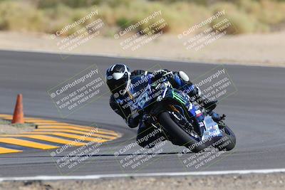 media/Oct-08-2022-SoCal Trackdays (Sat) [[1fc3beec89]]/Turn 10 (945am)/